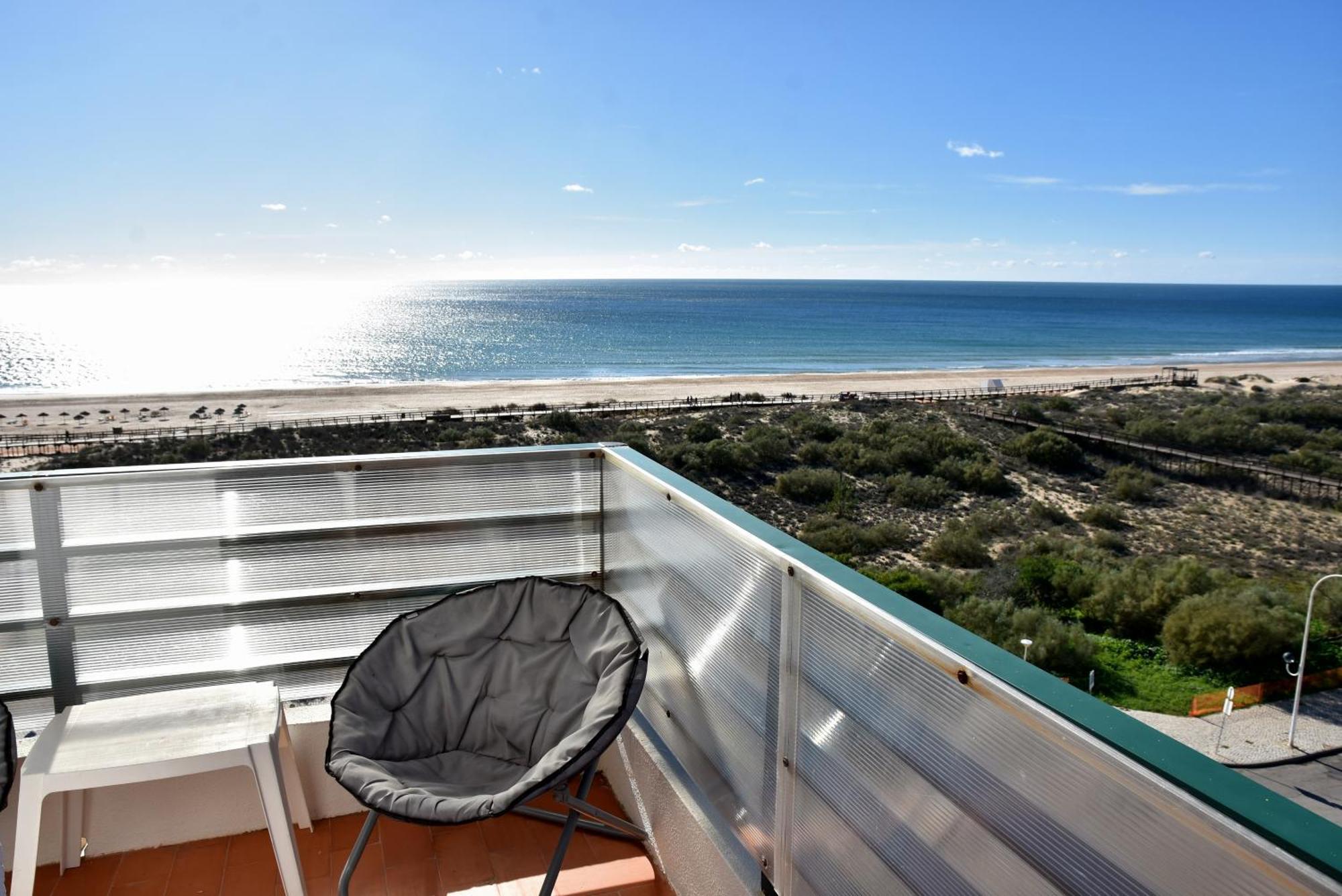 Over The Beach Monte Gordo Exterior photo