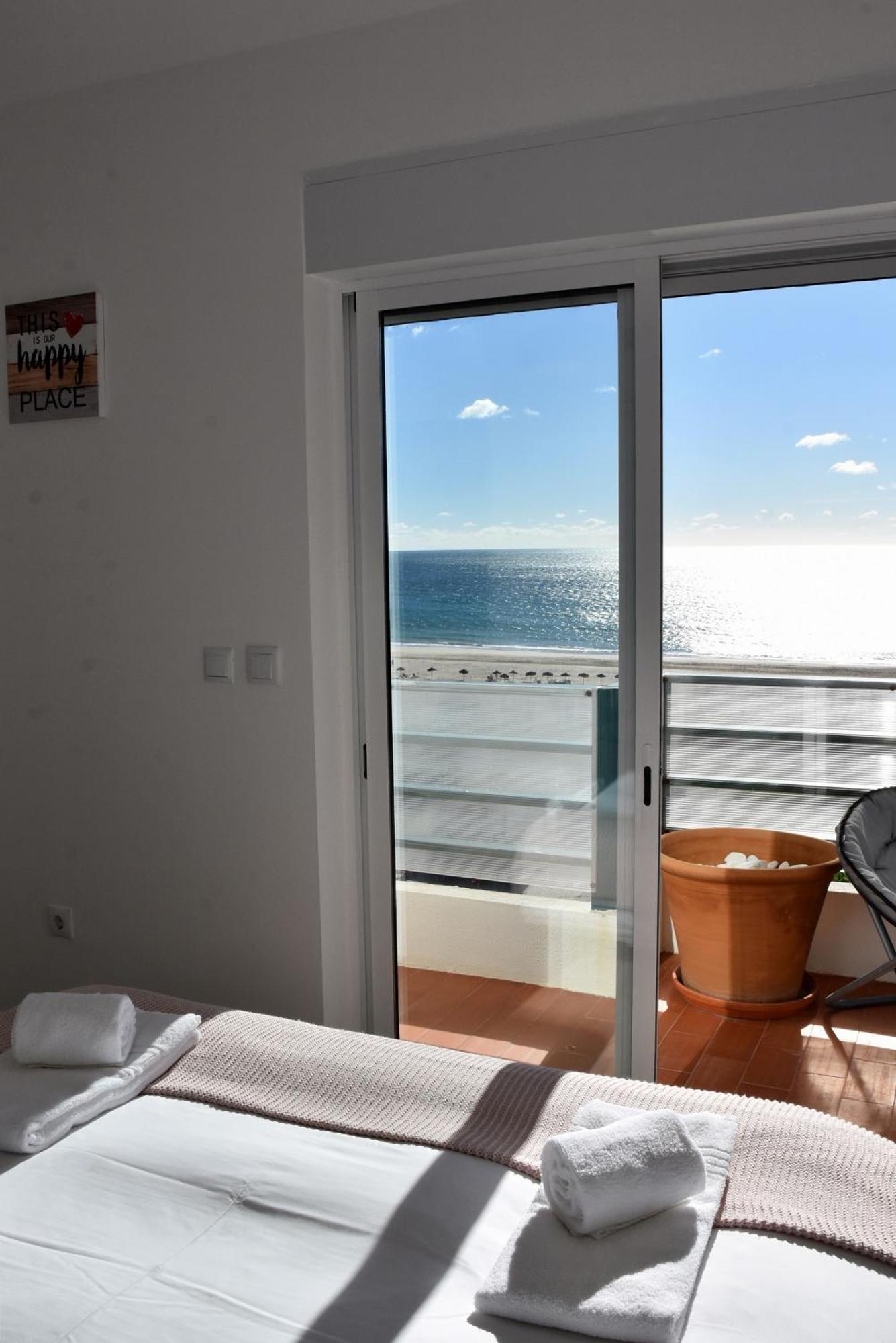 Over The Beach Monte Gordo Exterior photo