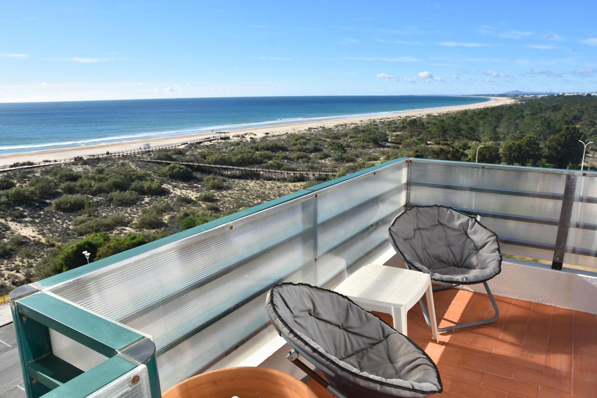 Over The Beach Monte Gordo Exterior photo